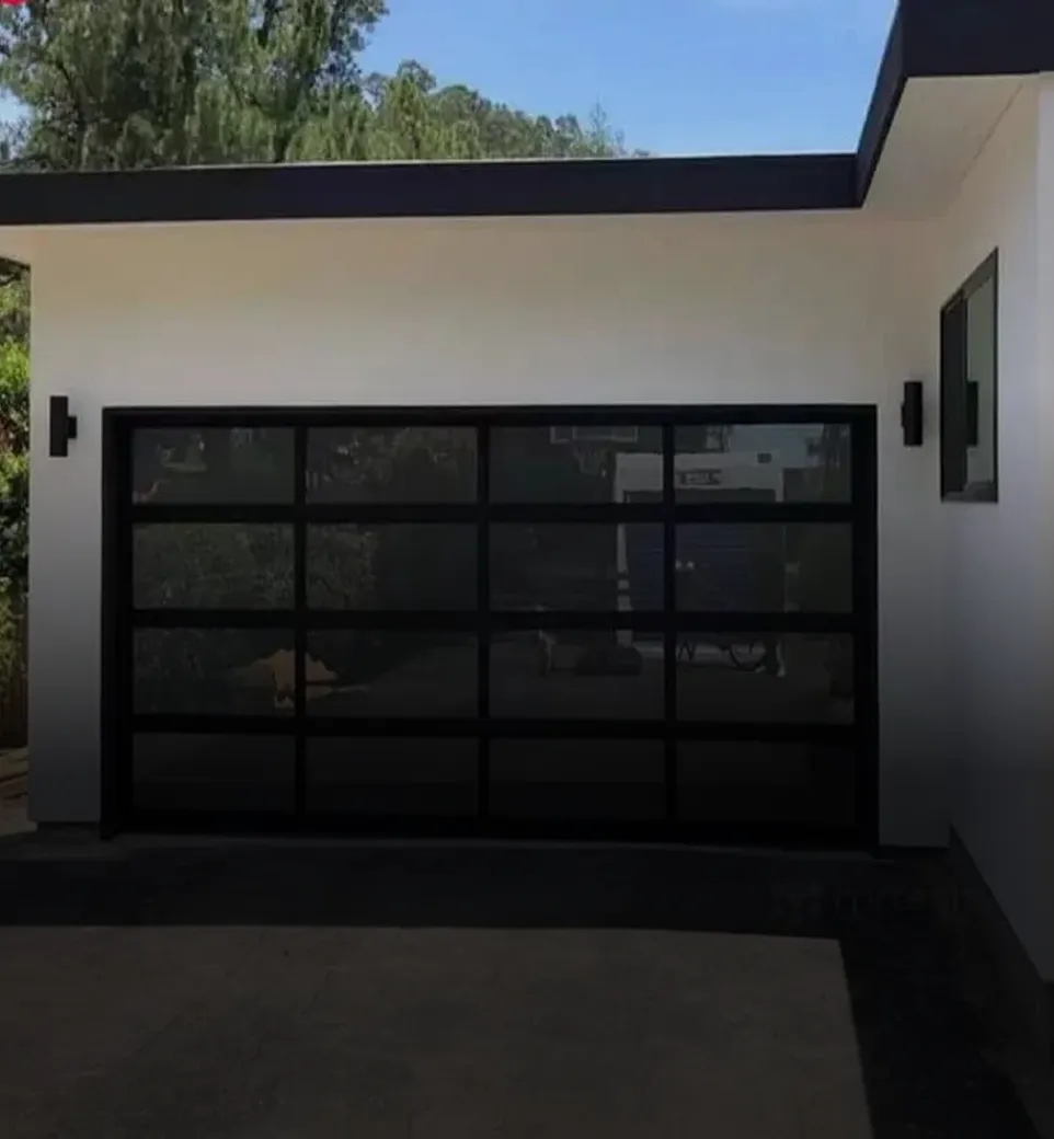 Aluminum garage door